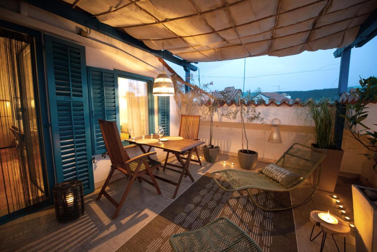 Modra Luna- Apartment With Terrace Izola Exterior photo